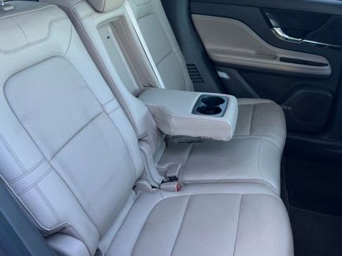 Used 2022 Lincoln Corsair FWD w/ Premium Package image 15