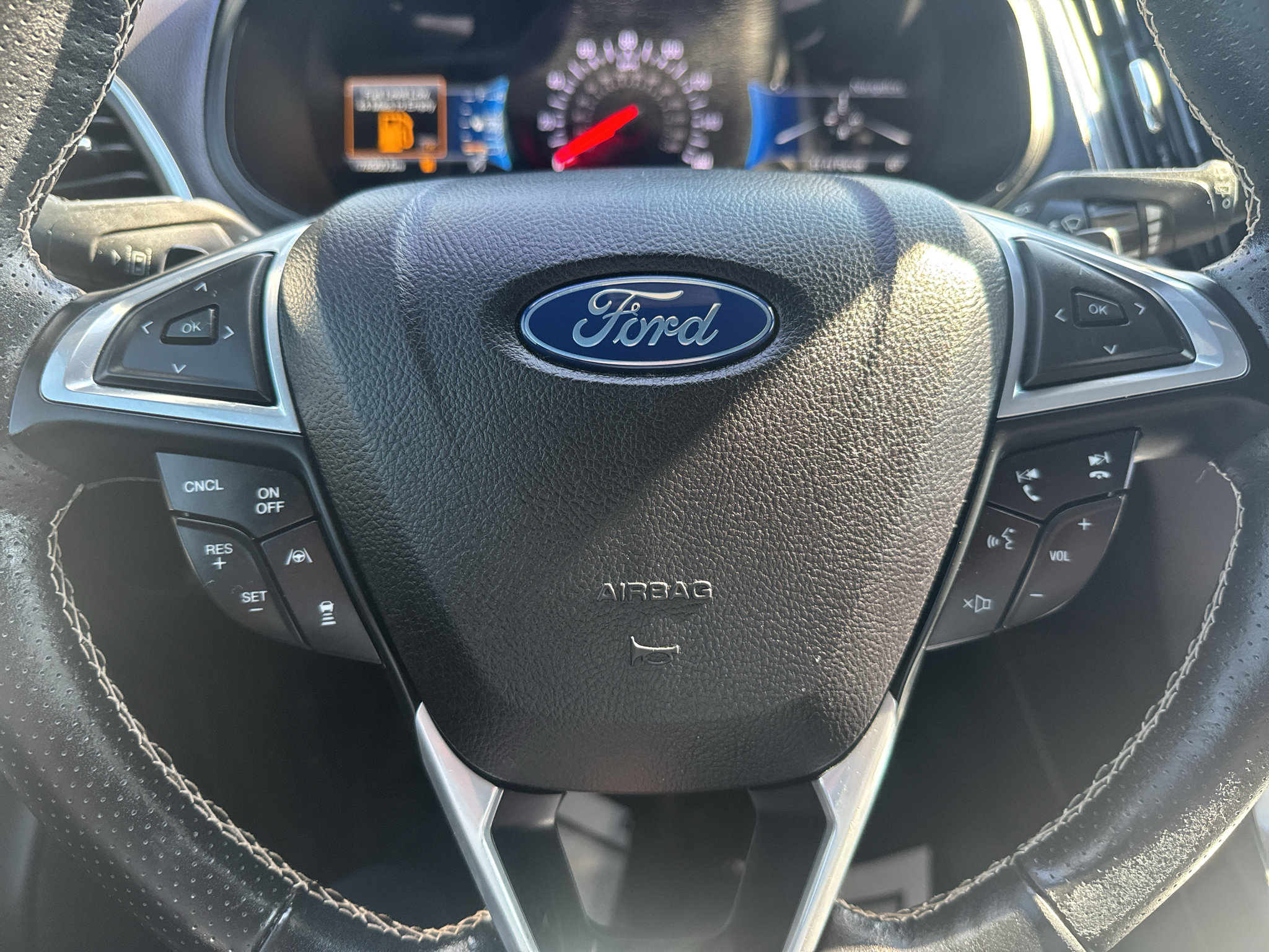Used 2022 Ford Edge ST w/ Equipment Group 401A AWD/4WD image 12