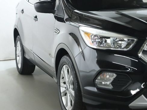 Used 2019 Ford Escape SE FWD image 8