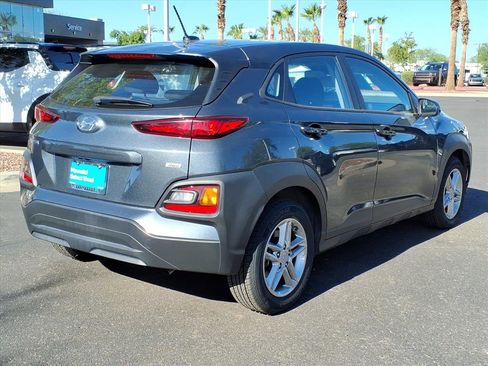 Used 2021 Hyundai Kona SE image 5