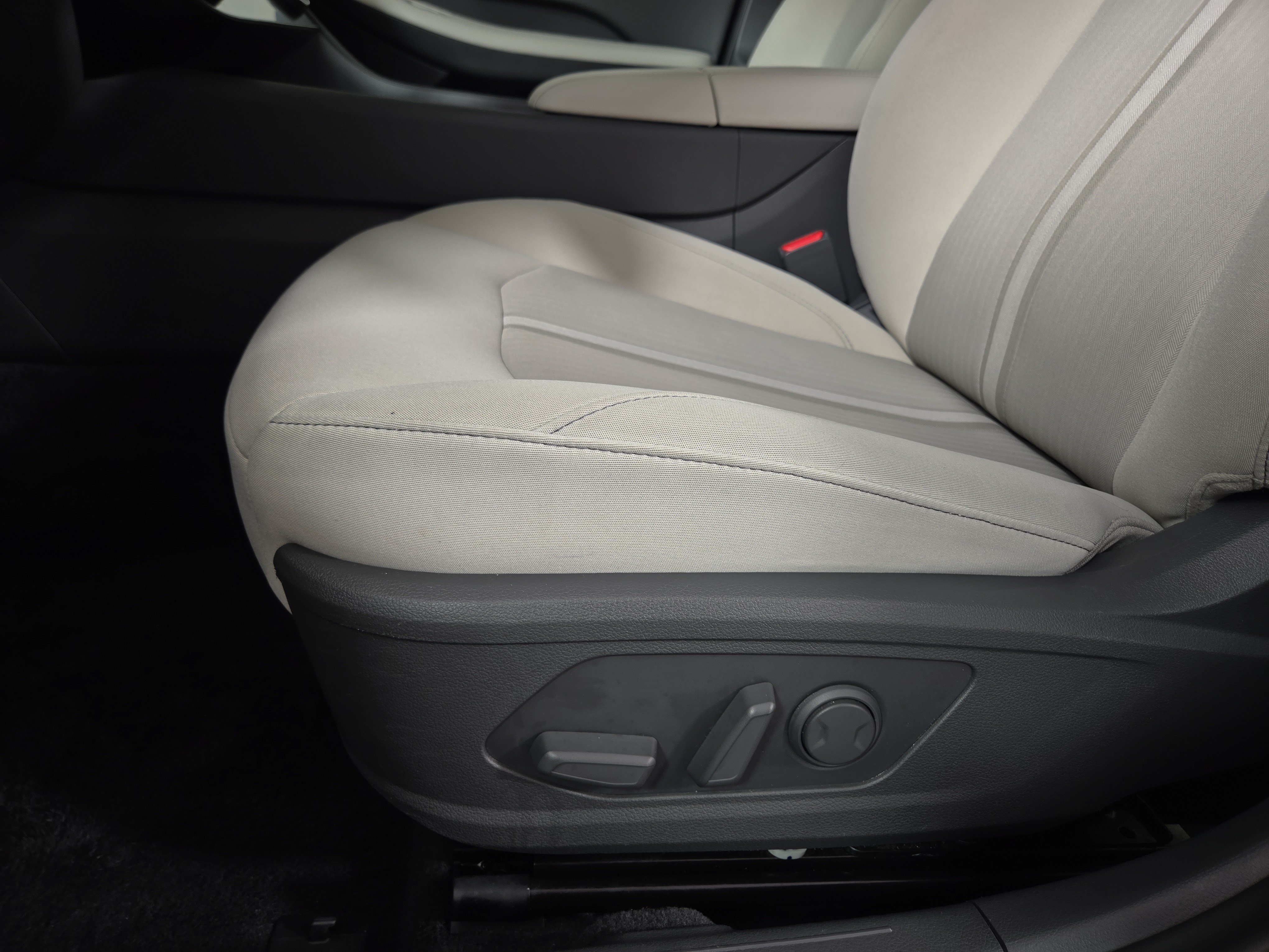 Used 2025 Hyundai Sonata SEL FWD image 29