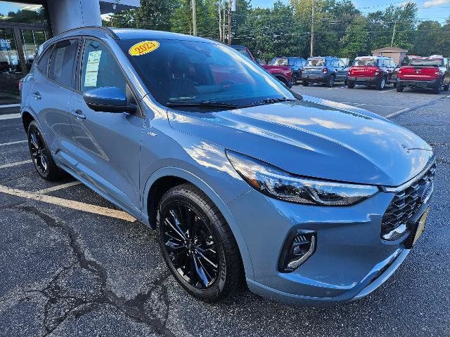 Certified 2023 Ford Escape ST-Line Elite AWD/4WD image 3