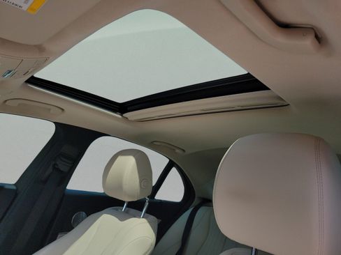 Used 2020 Mercedes-Benz E 350 Sedan image 26