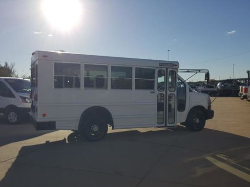 Used 2007 Chevrolet Express 3500 w/ School Bus Package image 6