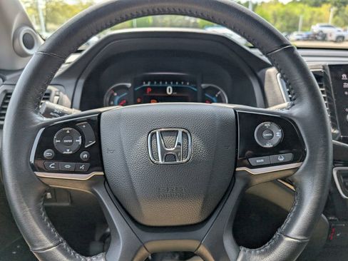 Used 2022 Honda Pilot Touring image 32