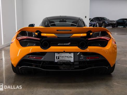 Used 2019 McLaren 720S Performance RWD image 10