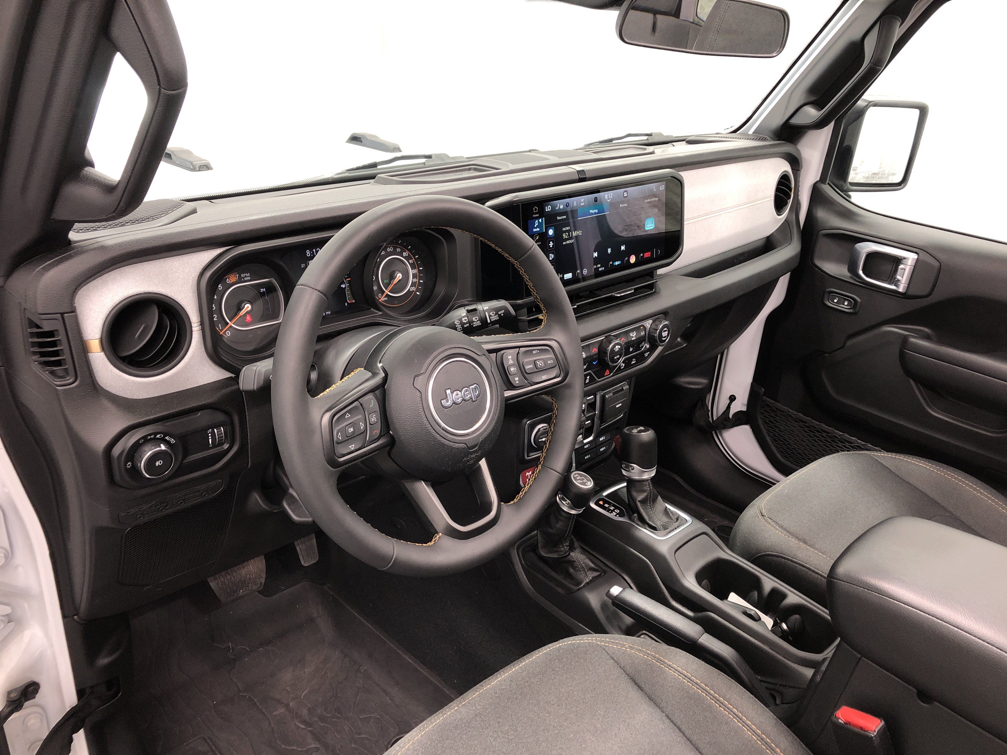 Used 2024 Jeep Wrangler Unlimited Sport AWD/4WD image 10