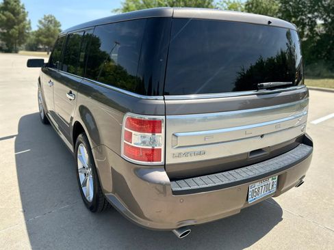 Used 2019 Ford Flex Limited FWD image 8