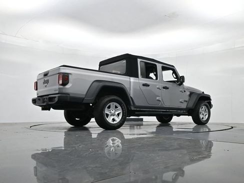 Used 2020 Jeep Gladiator Sport w/ Quick Order Package 24S AWD/4WD image 32