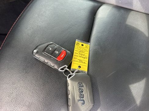 Used 2021 Jeep Wrangler Unlimited Rubicon image 32