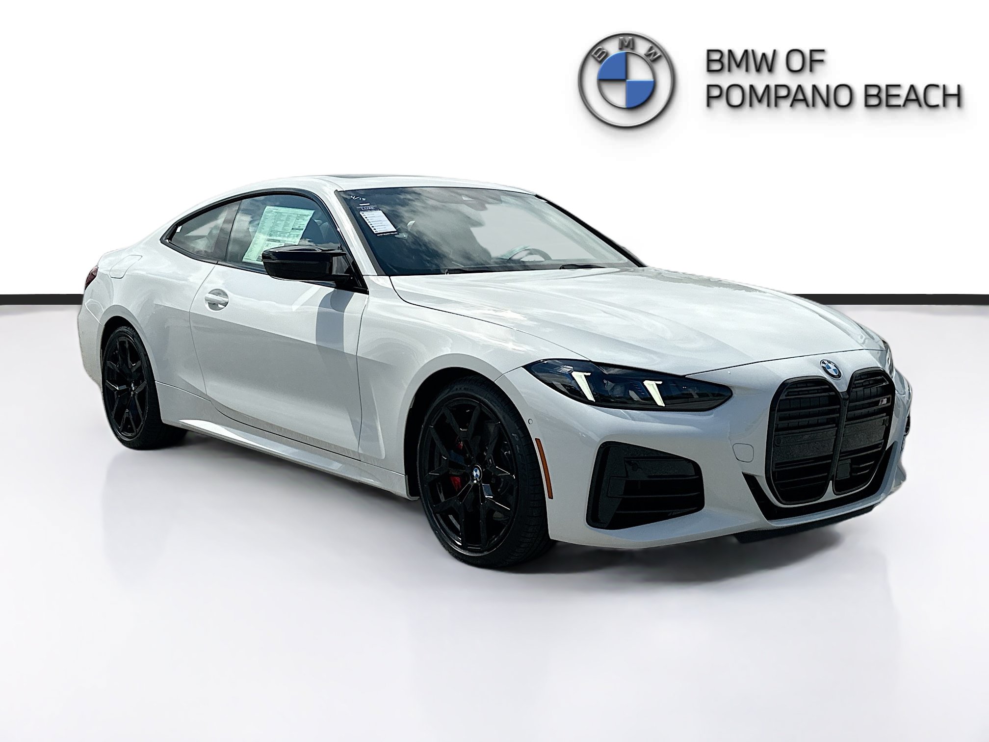 New 2026 BMW M440i Coupe w/ Premium Package RWD image 1