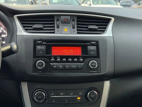 Used 2015 Nissan Sentra S image 27