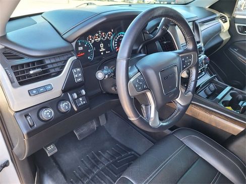 Used 2019 GMC Yukon XL Denali w/ Denali Ultimate Package image 20