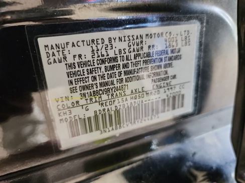 Used 2024 Nissan Sentra SV FWD image 21