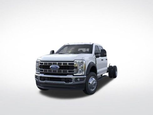 New 2025 Ford F450 XL w/ XL Chrome Package image 2