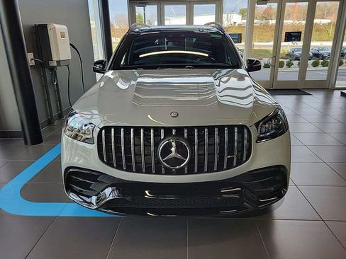 New 2025 Mercedes-Benz GLS 63 AMG 4MATIC image 9