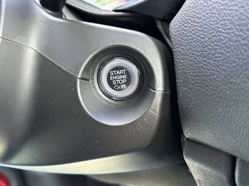 Certified 2023 Jeep Renegade Trailhawk AWD/4WD image 34