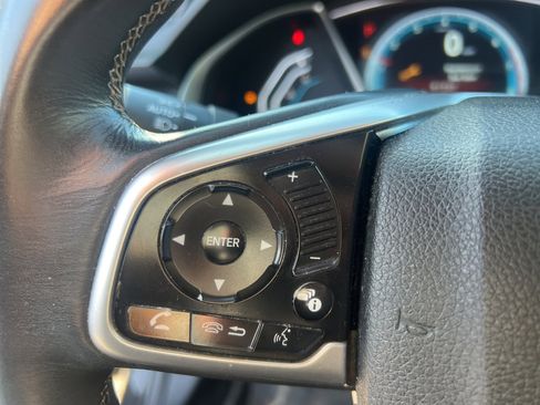 Used 2016 Honda Civic Touring image 18