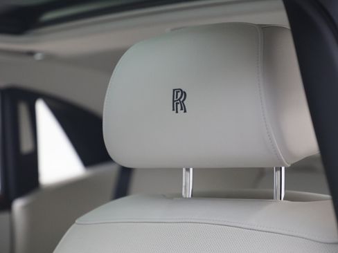 Certified 2014 Rolls-Royce Ghost RWD image 34