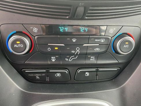 Certified 2017 Ford C-MAX Energi SE FWD image 20