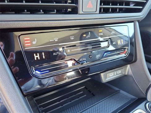 New 2026 Volkswagen Jetta SE image 14