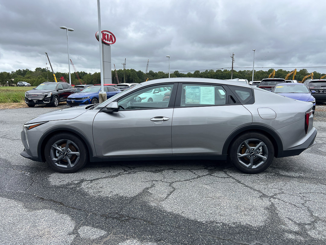 Used 2026 Kia K4 FWD image 3