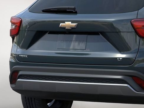 New 2026 Chevrolet Trax LT FWD image 14