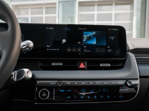 New 2026 Hyundai Ioniq 5 SE AWD/4WD image 23