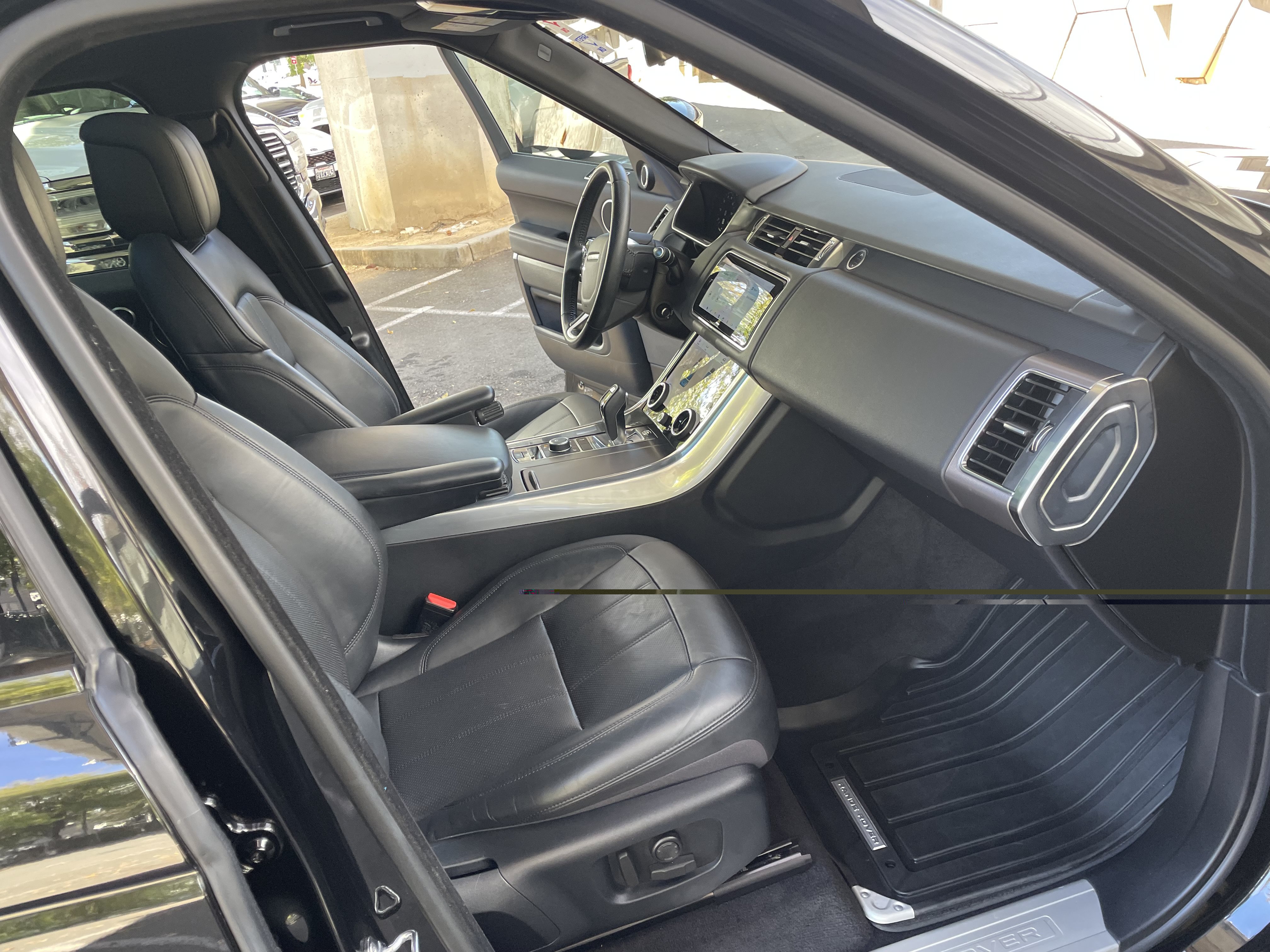 Used 2020 Land Rover Range Rover Sport HSE AWD/4WD image 14