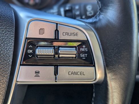 Used 2022 Kia Telluride EX w/ EX Premium Package image 18