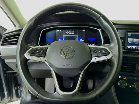 Used 2022 Volkswagen Jetta SE w/ Panoramic Sunroof Package image 14