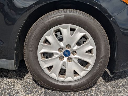 Used 2020 Ford Fusion S FWD image 11