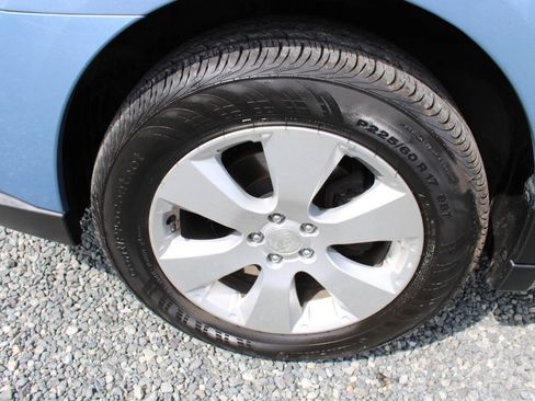 Used 2010 Subaru Outback 2.5i Limited AWD/4WD image 26