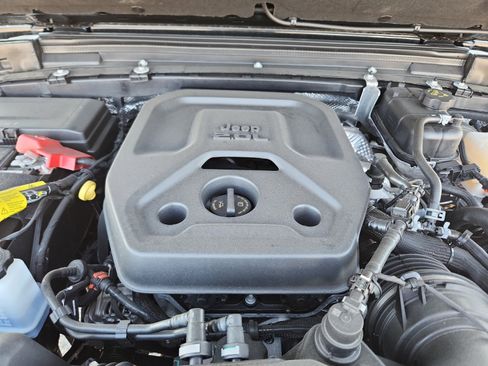 New 2025 Jeep Wrangler Rubicon w/ Convenience Group image 23