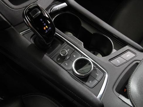 Certified 2022 Cadillac XT6 Premium Luxury image 17