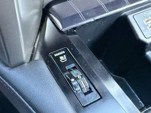 Used 2021 Lexus GX 460 Premium image 33