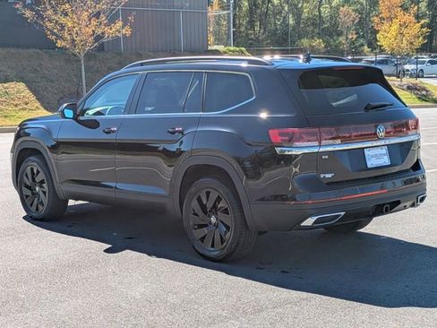 New 2026 Volkswagen Atlas SE FWD image 6