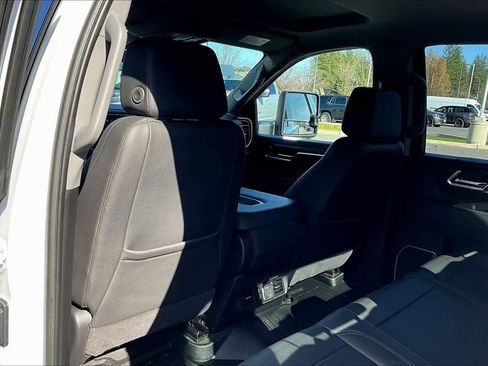 Used 2025 GMC Sierra 3500 SLT w/ X31 Off-Road Package AWD/4WD image 12
