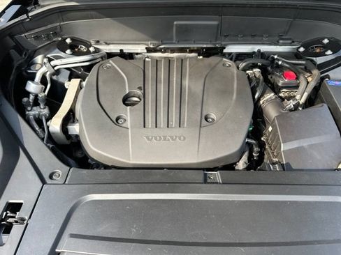 Certified 2024 Volvo XC90 B5 Core w/ Protection Package Premier AWD/4WD image 35