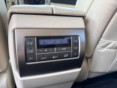 Used 2020 Lexus GX 460 Premium w/ Premium Package AWD/4WD image 17