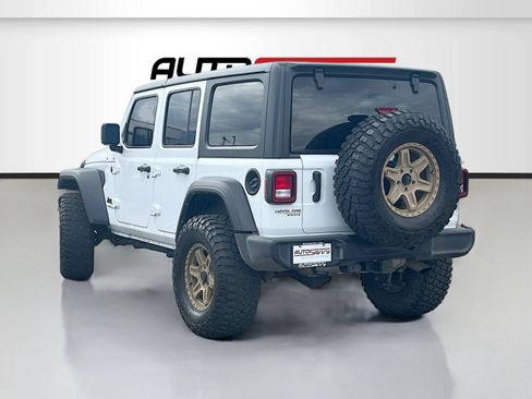 Used 2022 Jeep Wrangler Unlimited Sport AWD/4WD image 5
