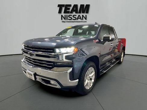 Used 2020 Chevrolet Silverado 1500 LTZ AWD/4WD image 3