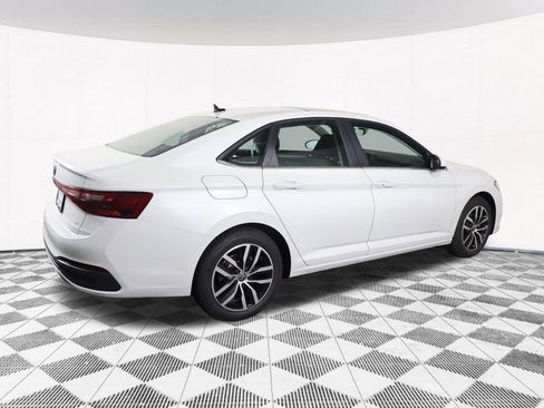 New 2025 Volkswagen Jetta SE image 22