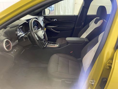 Used 2024 Chevrolet Trax RS w/ Driver Confidence Package FWD image 13