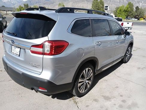 Used 2022 Subaru Ascent Limited w/ Technology Package AWD/4WD image 5