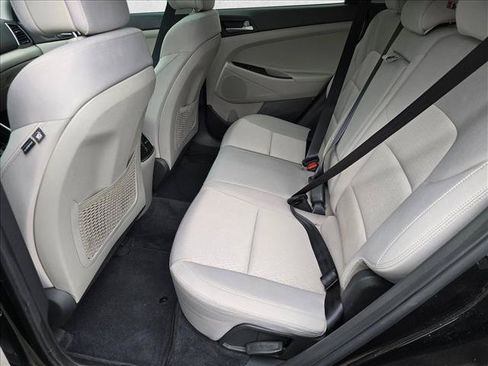 Used 2017 Hyundai Tucson Value FWD image 17