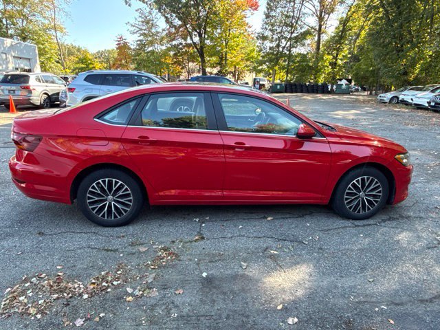Used 2019 Volkswagen Jetta SE w/ Cold Weather Package FWD image 5