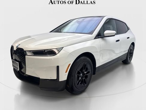 Used 2024 BMW iX xDrive50 w/ Convenience Package AWD/4WD image 2