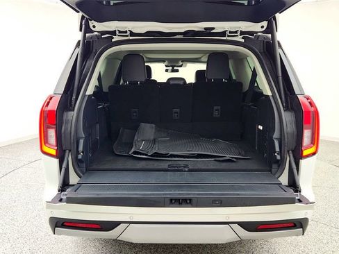 Used 2025 Ford Expedition Max Platinum image 27