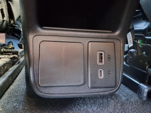 Used 2021 Buick Encore GX Preferred w/ Sport Touring Package FWD image 20